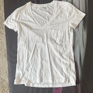 Madewell White V-Neck Short Sleeve Tee